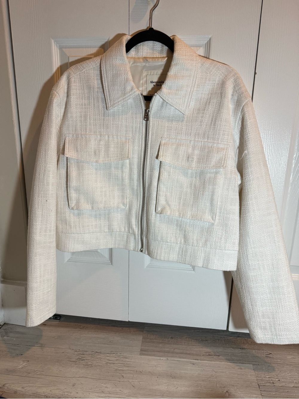 Abercrombie & Fitch Cream Cropped Zip-Front Jacket
